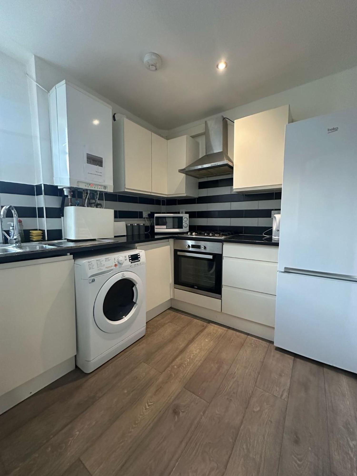 "Euston Comfort" 3 Bedroom Flat In Kings Cross, St Pancras!!!!118B Лондон Экстерьер фото