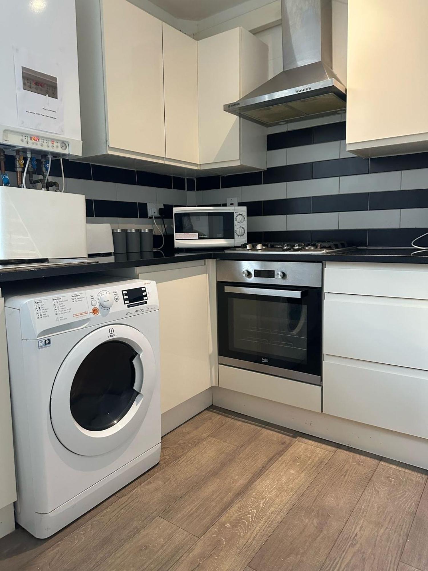"Euston Comfort" 3 Bedroom Flat In Kings Cross, St Pancras!!!!118B Лондон Экстерьер фото